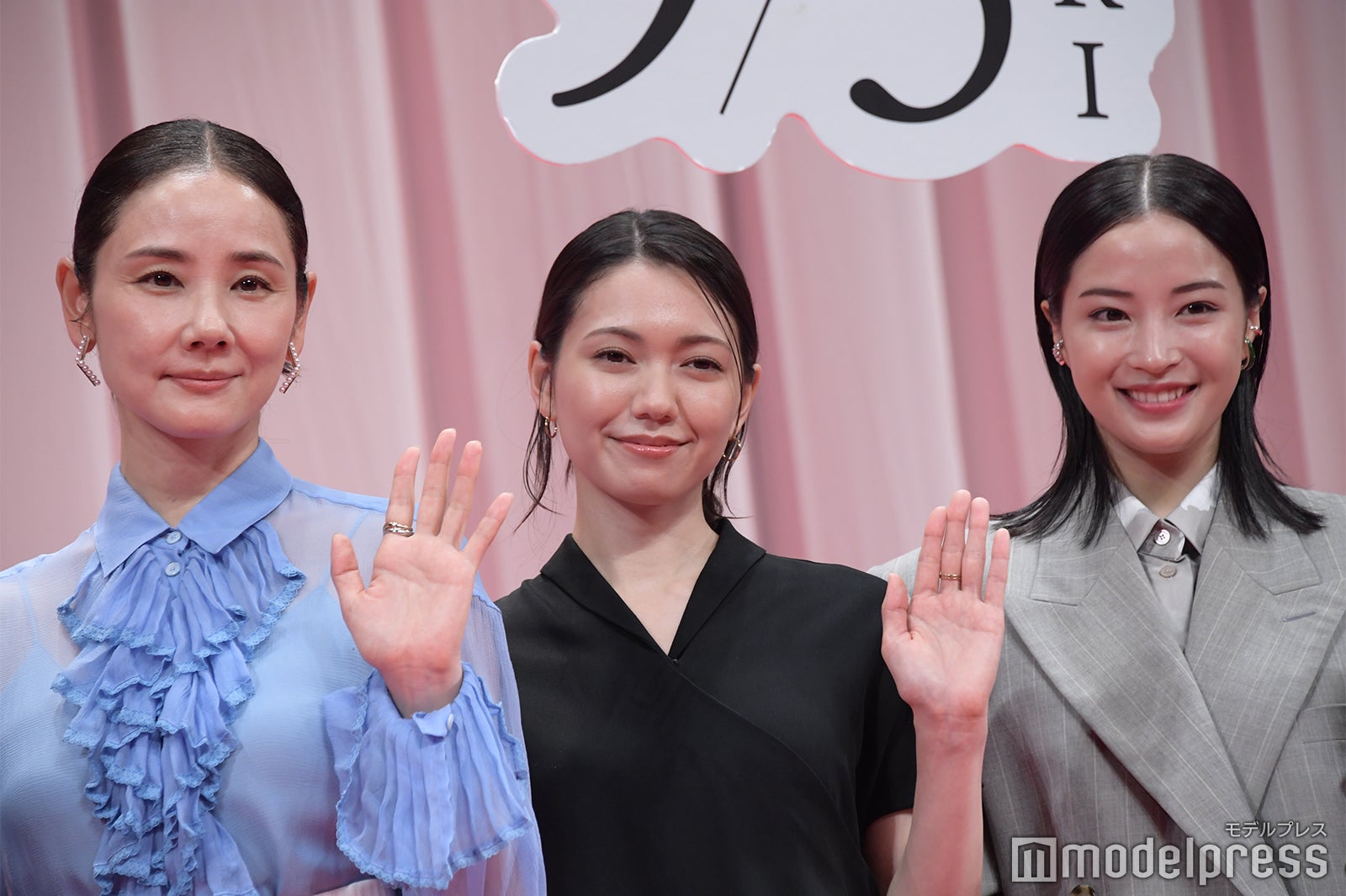 吉田羊、二階堂ふみ、広瀬すず（C）モデルプレス