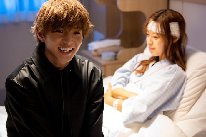 佐藤大樹、瀧本美織/「Sister」第3話より(C)読売テレビ