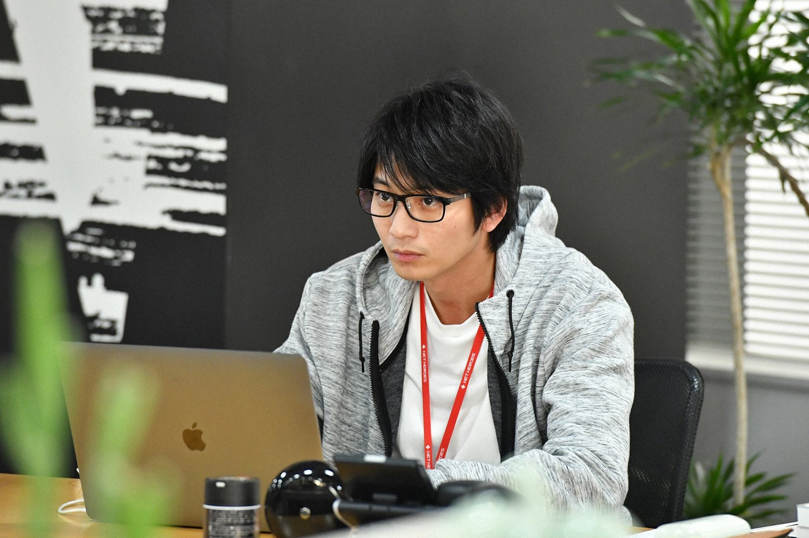 向井理／「わたし、定時で帰ります。」第2話より（C）TBS