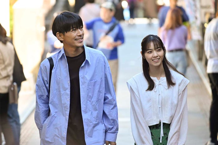 藤木直人、西野七瀬「恋なんて、本気でやってどうするの?」第9話より(C)カンテレ