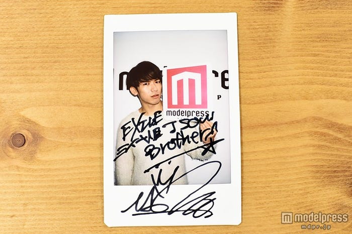 <モデルプレス読者限定>直筆サイン入りチェキを2名にプレゼント