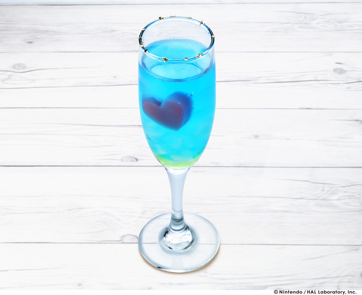 メロメロ☆フレンズハートカクテル880円（税別）（提供写真）