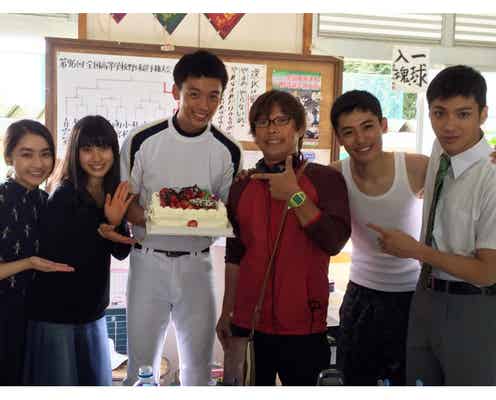 土屋太鳳、竹内涼真は「キラキラした人」 映画「青空エール」キャスト陣らでバースデー祝福