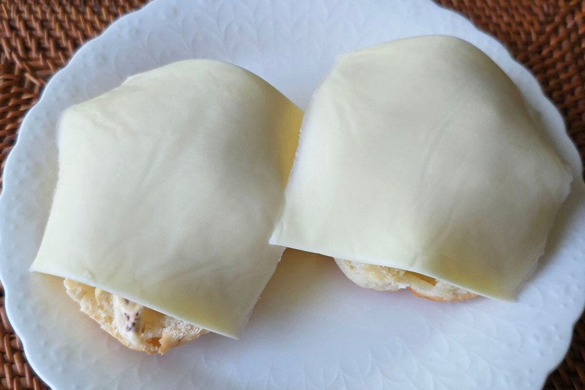 新玉チーズトースト・チーズ