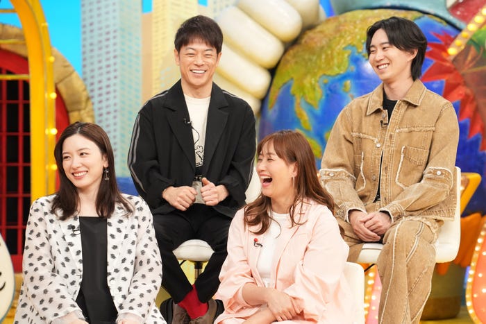 (前列左から)陣内智則、小園凌央(後列左から)永野芽郁、藤本美貴(C)日本テレビ