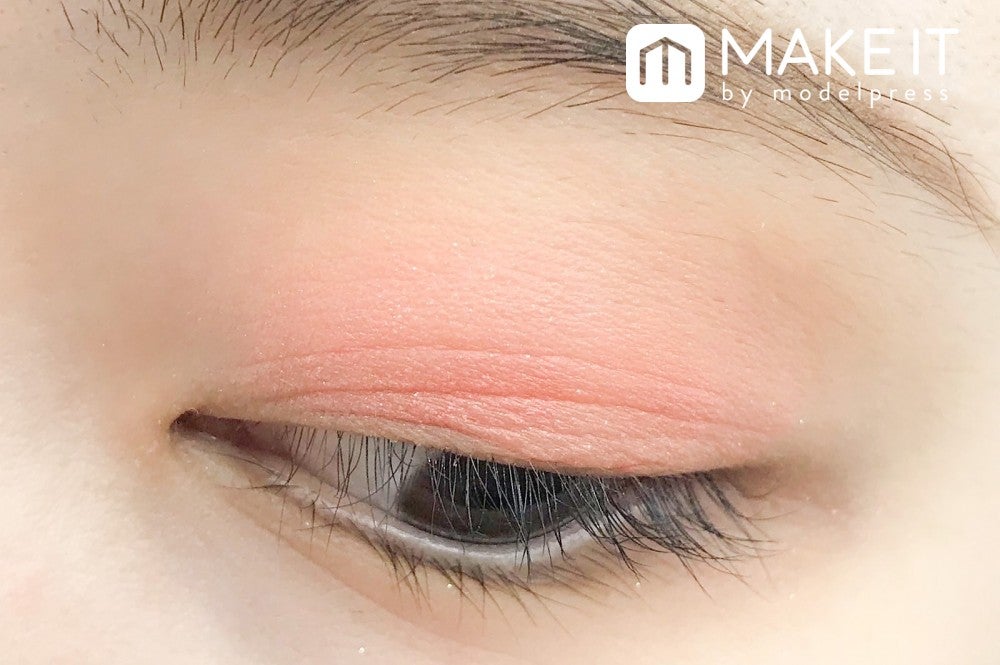 LUNASOL／グラムウィンク フロスト／01 使用 (C)メイクイット