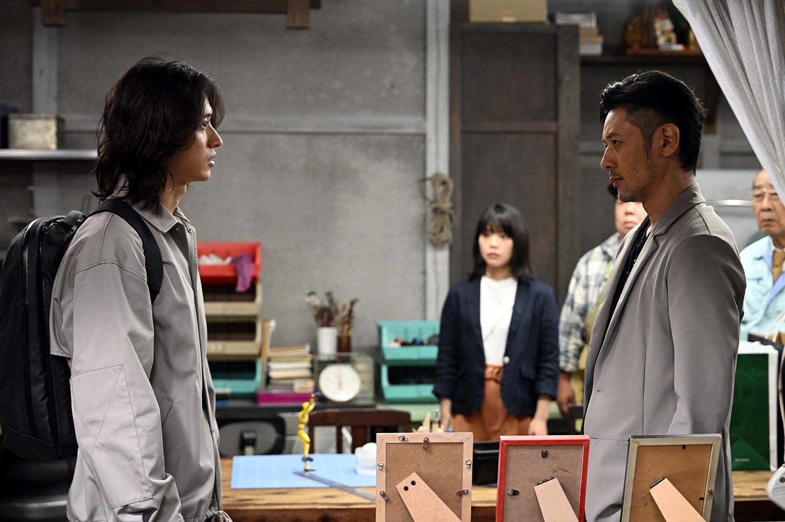 オダギリジョー、山崎賢人「アトムの童」第1話より（C）TBS