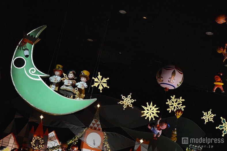 「イッツ・ア・スモールワールド“ベリーメリーホリデー”」