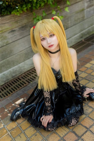 デザイン系専門学校生の19歳コスプレイヤー「サバサバした性格で、真逆のキャラに惹かれる」 