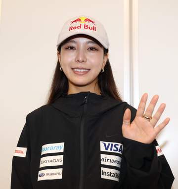 ジャンプ 高梨沙羅 来季も現役続行「走り抜けられる準備を」五輪シーズン総括「あっという間の1年」