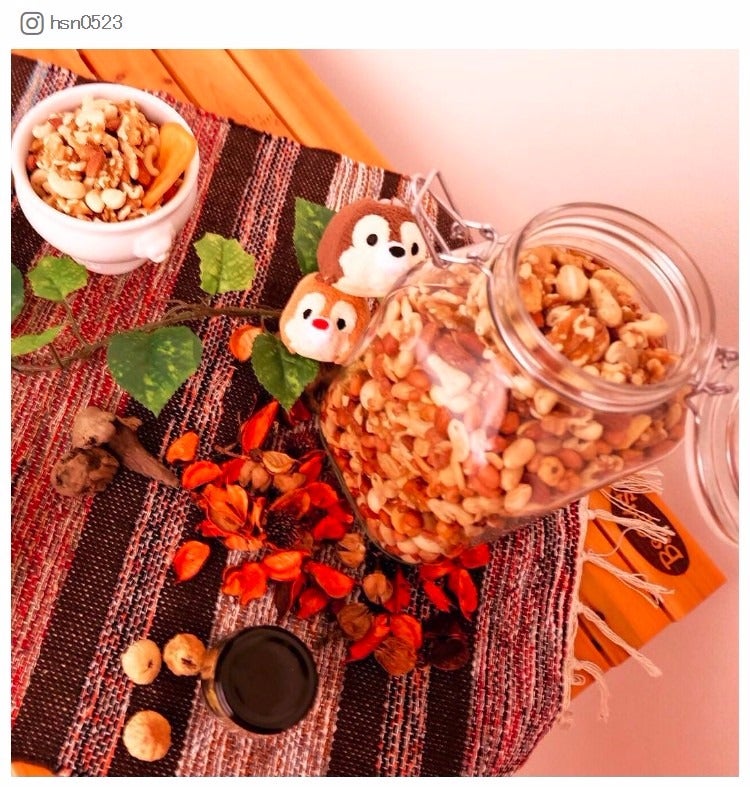 木の実までもう少し！「よいしょ、よいしょっ」