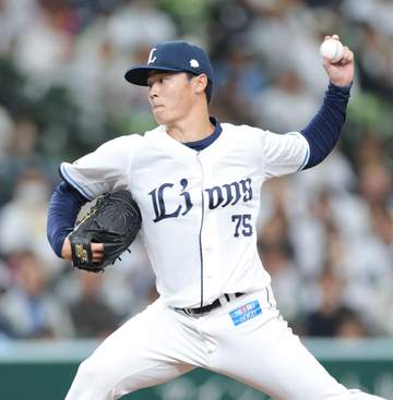西武先発・佐藤爽の左肘に打球直撃のアクシデント 球場一時騒然 治療受けマウンドへ復帰、試合再開