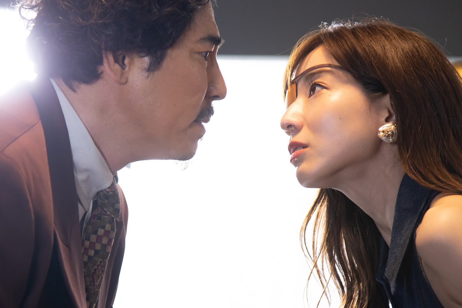 高嶋政伸、田中みな実「Ｍ　愛すべき人がいて」第7話より（C）テレビ朝日／AbemaTV,Inc