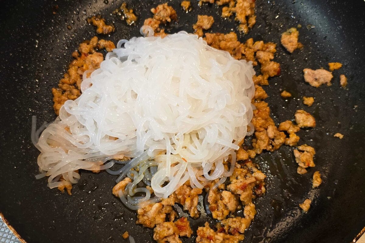 痩せ担々麺