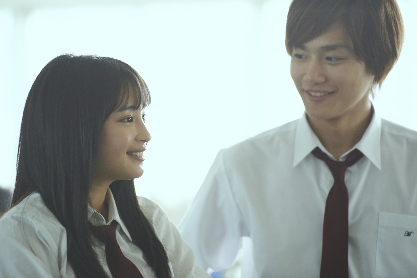 ちはやふる　非売品　ボード　広瀬すず　新田真剣佑　野村周平 広瀬すず・野村周平・新田真剣佑、生で副音声挑戦 「ちはやふる