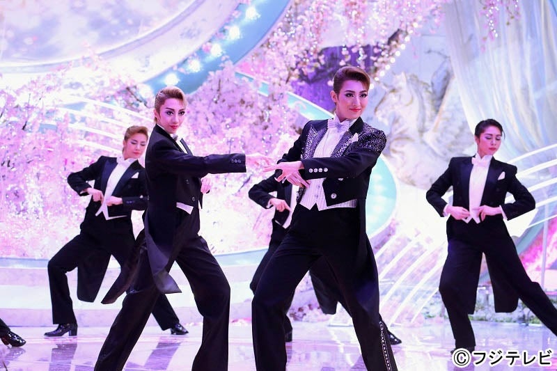 宝塚歌劇団 月組（C）フジテレビ