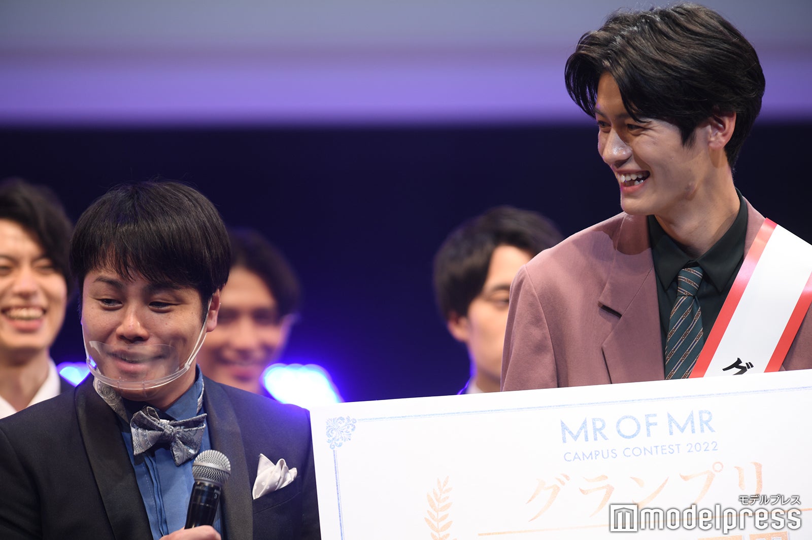 （左から）井上裕介、高尾昇吾さん（C）モデルプレス