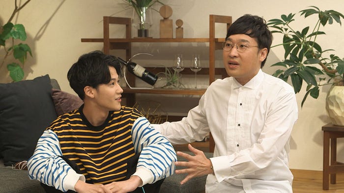 葉山奨之、山里亮太「TERRACE HOUSE TOKYO 2019-2020」6th WEEKスタジオ特別編(C)フジテレビ/イースト・エンタテインメント