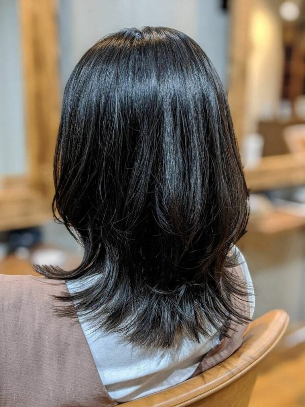 くびれヘア ってどんなヘアスタイル 女性らしいシルエットで差をつけよう モデルプレス