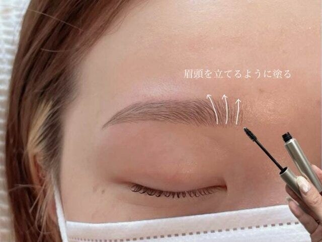 メイク　メイクテク　メイクテクニック　化粧　トレンド　おすすめ　オススメ　垢抜け　2023　夏　最新メイク　最新　眉メイク　眉　アイブロウ　立体眉　トレンド眉