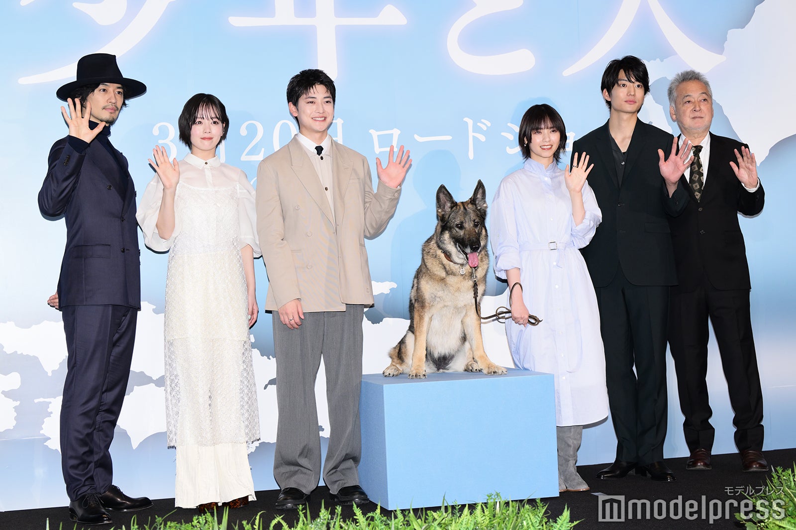 斎藤工、伊原六花（C）モデルプレス