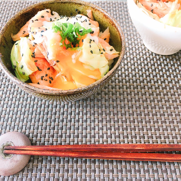 画像3 5 簡単ヘルシーな夜食レシピ 蒸し鶏と春キャベツの甘辛丼 温玉のせ 柏原歩のトレンドレシピ モデルプレス