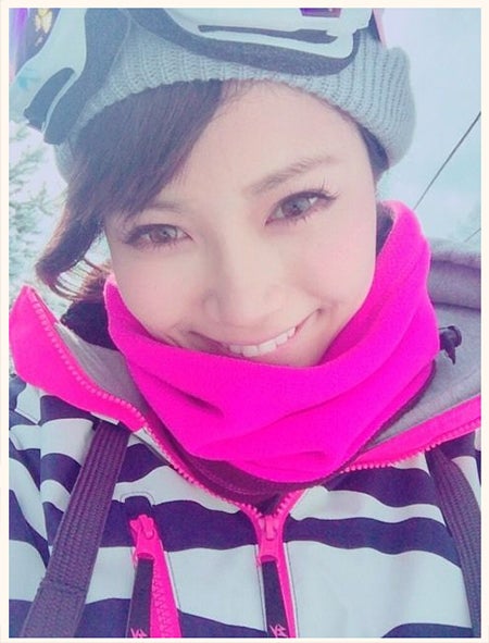 人気モデル、元恋人との復縁を報告　ラブラブ2ショット公開