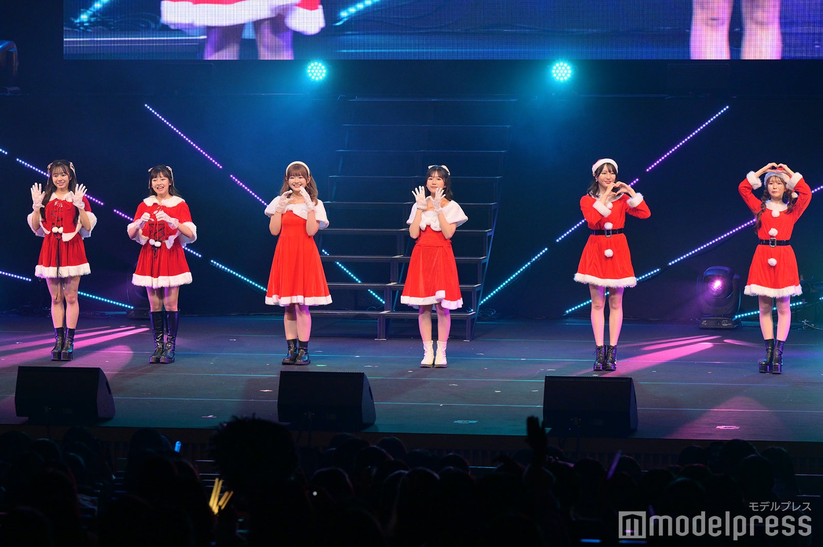 （C）モデルプレス