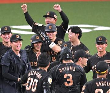 阪神 大山が2戦連続のサヨナラ打！2位巨人と4差 代走出場の植田が殊勲の二盗＆安打で逆転劇を演出