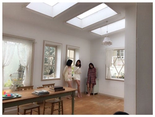 生田絵梨花、橋本奈々未、生駒里奈の3ショット／公式ブログより