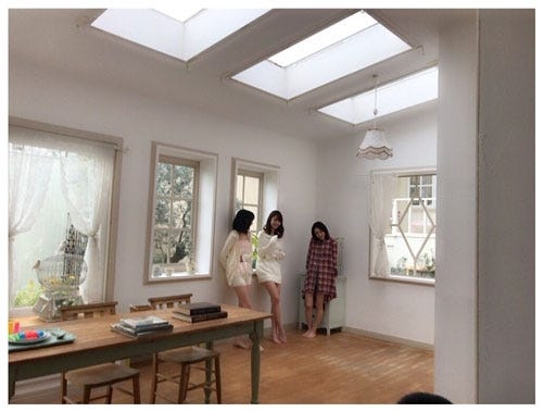 生田絵梨花、橋本奈々未、生駒里奈の3ショット/公式ブログより