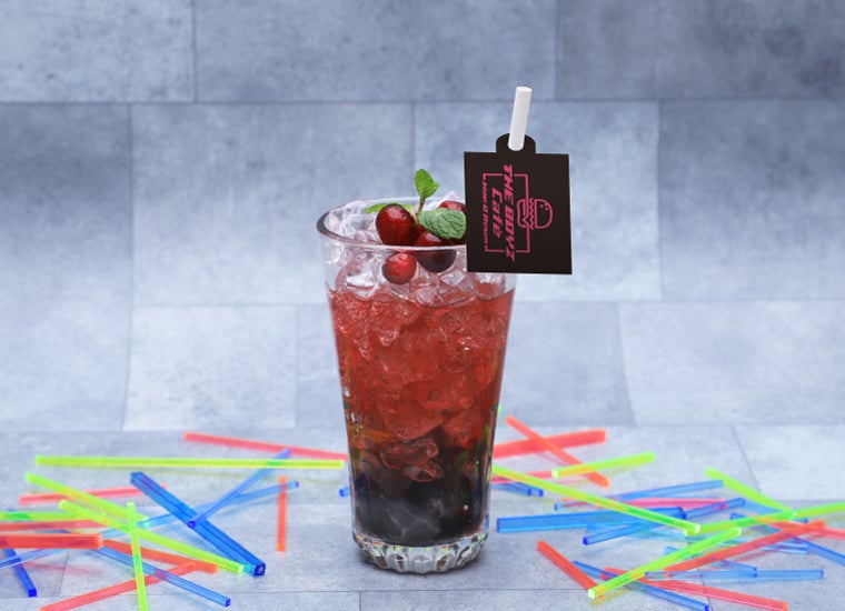 ブラックゼリーソーダ　899円（税込989円）／画像提供：レッグス