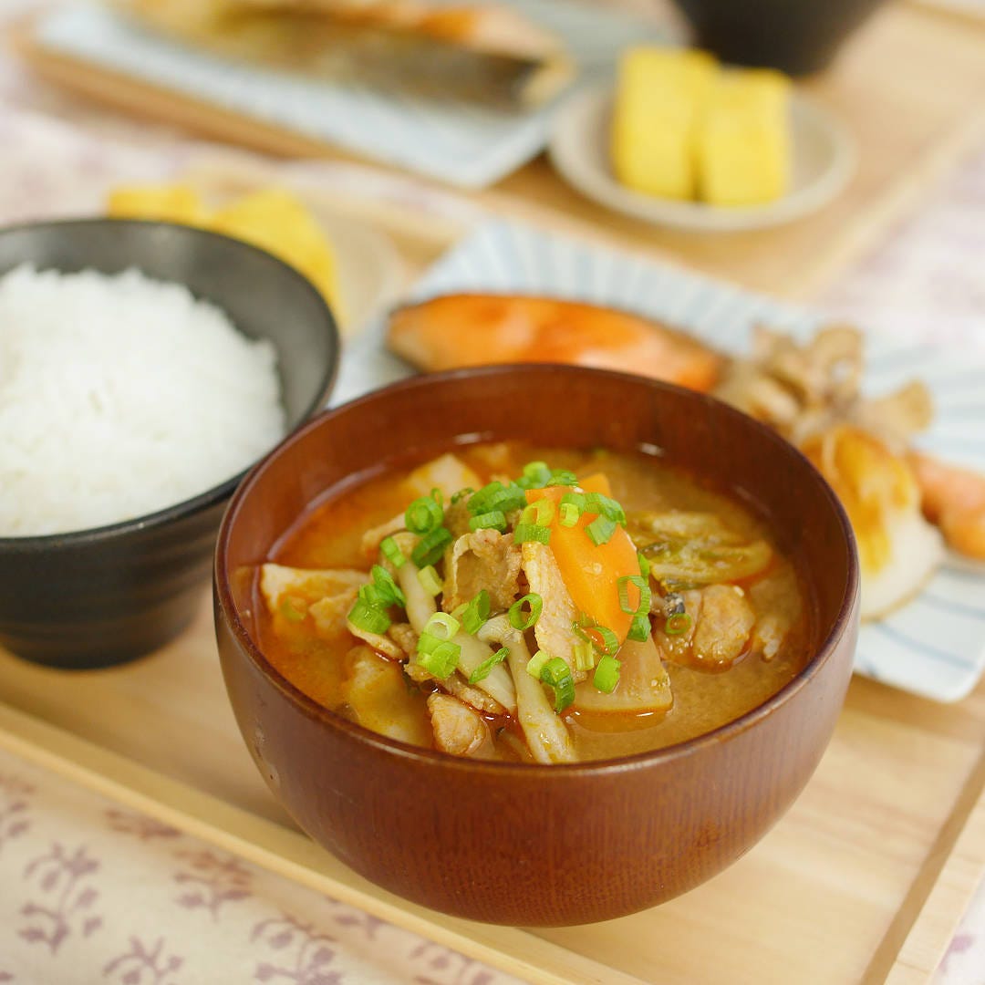 チゲより簡単!じゅわっとピリ辛「キムチ豚汁」