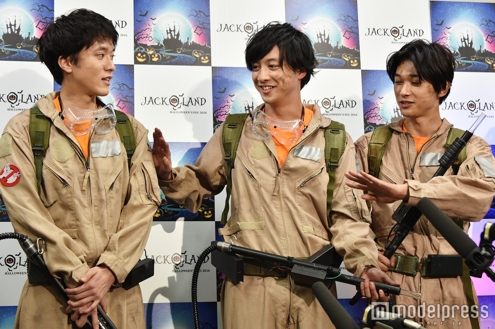 （左から）松島庄汰、渡部秀、吉沢亮（C）モデルプレス