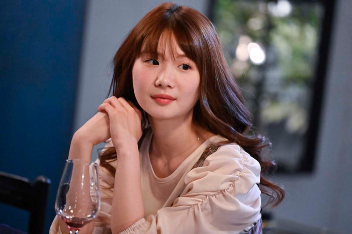小野花梨 「恋なんて、本気でやってどうするの?」第4話より(C)カンテレ