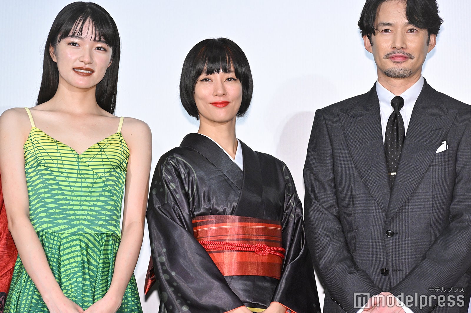 服部樹咲、水川あさみ、竹野内豊（C）モデルプレス