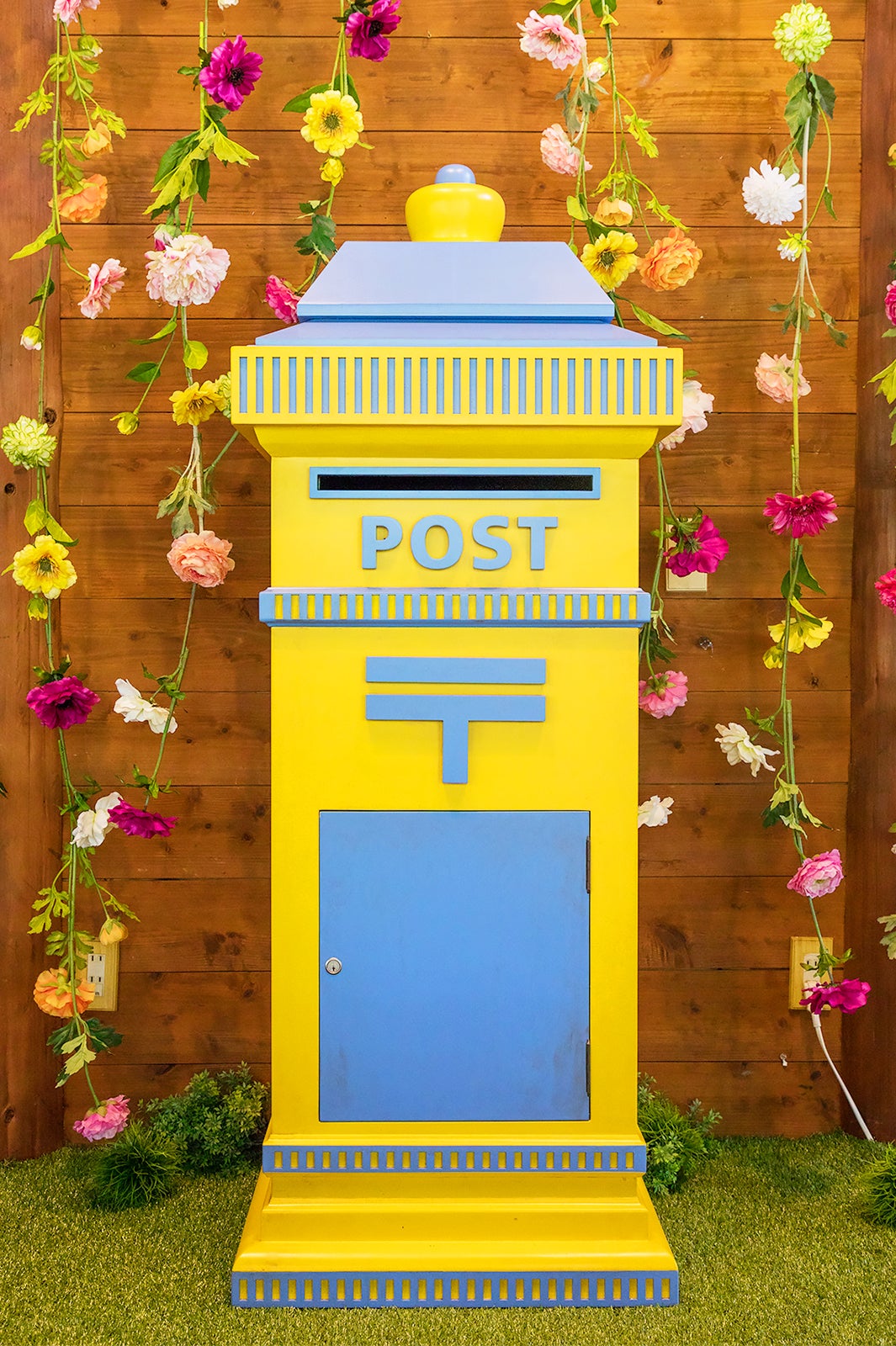 書いた手紙はオリジナルポストへ投かん