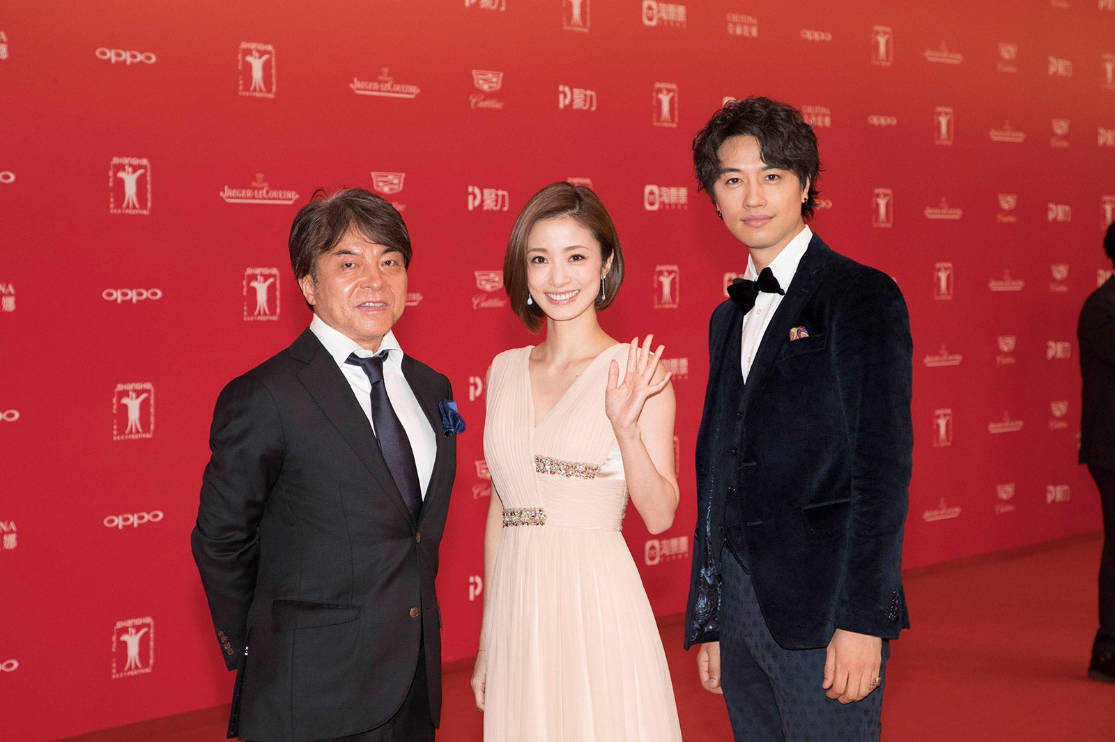 （左から）西谷弘監督、上戸彩、斎藤工 （C）2017フジテレビジョン　東宝　FNS27社