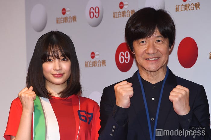 広瀬すず、内村光良/写真はリハーサル時 (C)モデルプレス