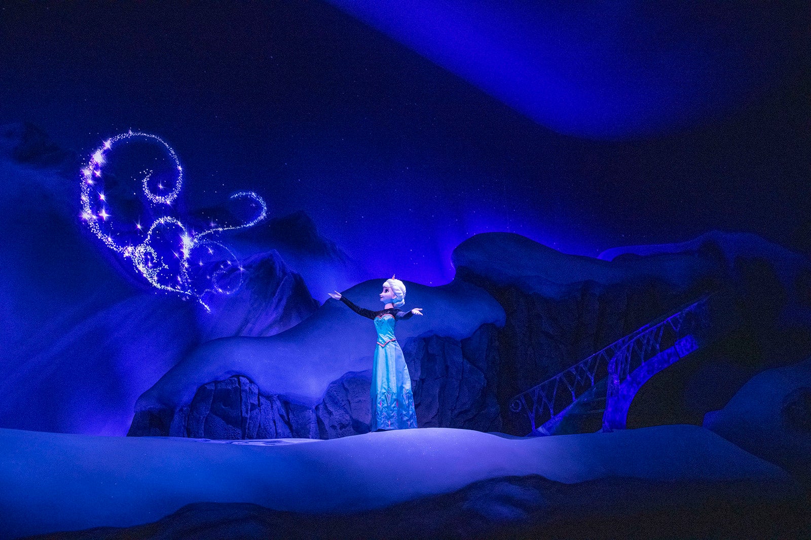 「フローズンキングダム」（C）Disney