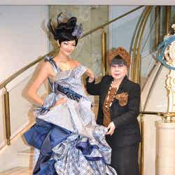 桂由美さんとモデルの冨永愛