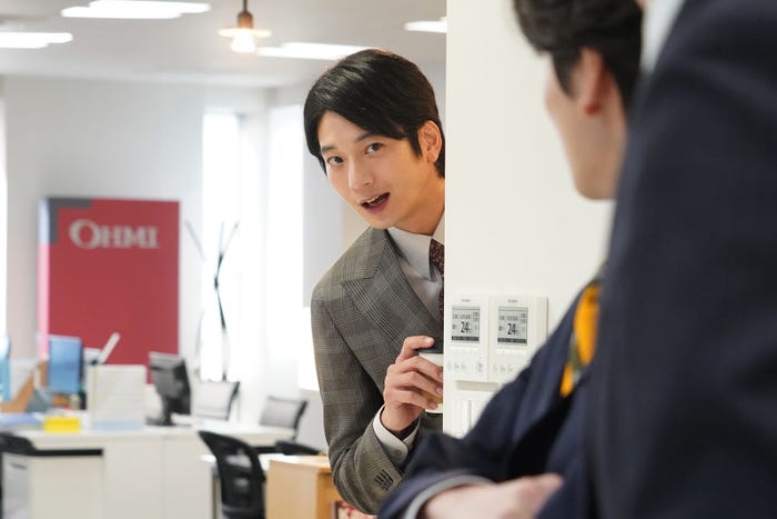 向井理/「悪女(わる)~働くのがカッコ悪いなんて誰が言った?~」最終話より(C)日本テレビ