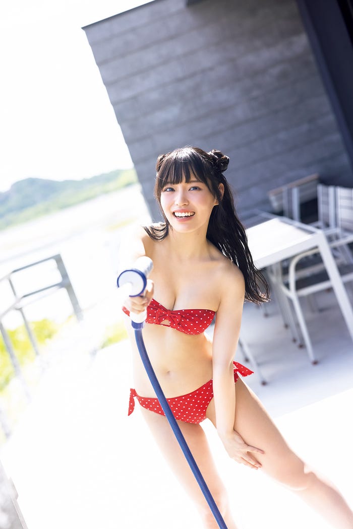 岩田陽菜/「STU48岩田陽菜1st写真集 選べないクレヨン」新たに公開された先行カット(C)KADOKAWA(C)STU PHOTO/TANAKA TOMOHISA