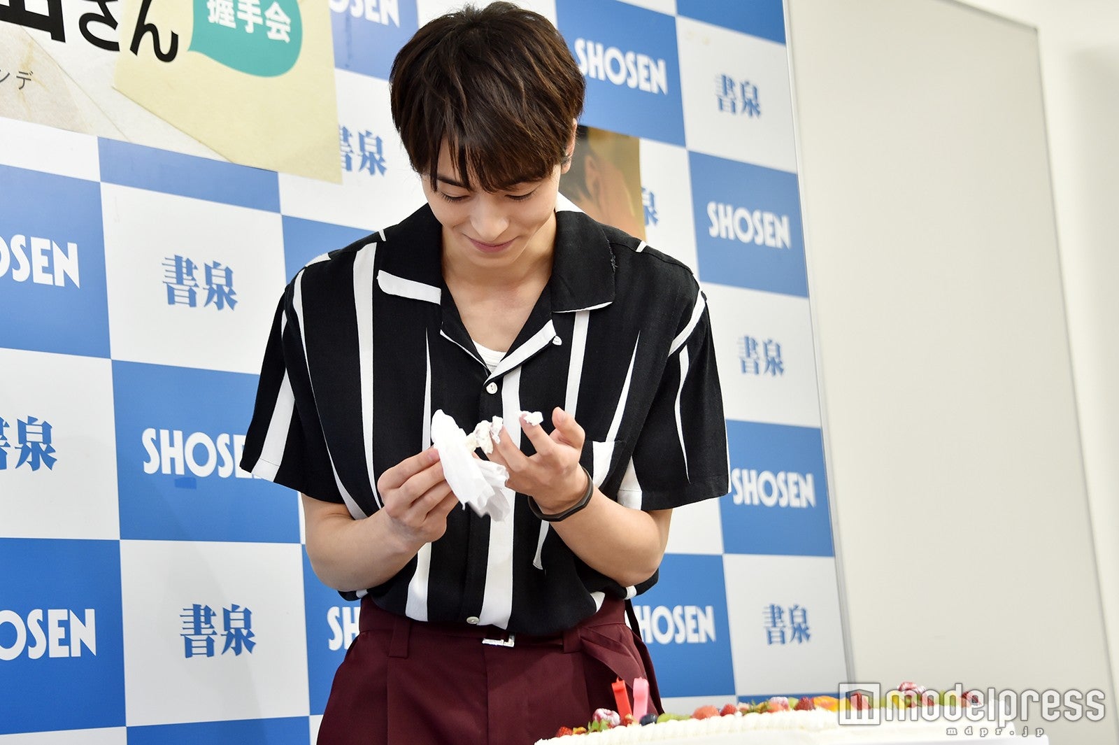 かわいらしいハプニングに報道陣も癒されていた（C）モデルプレス