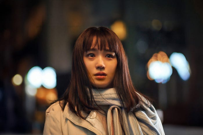 奈緒(C)2024 映画「傲慢と善良」製作委員会