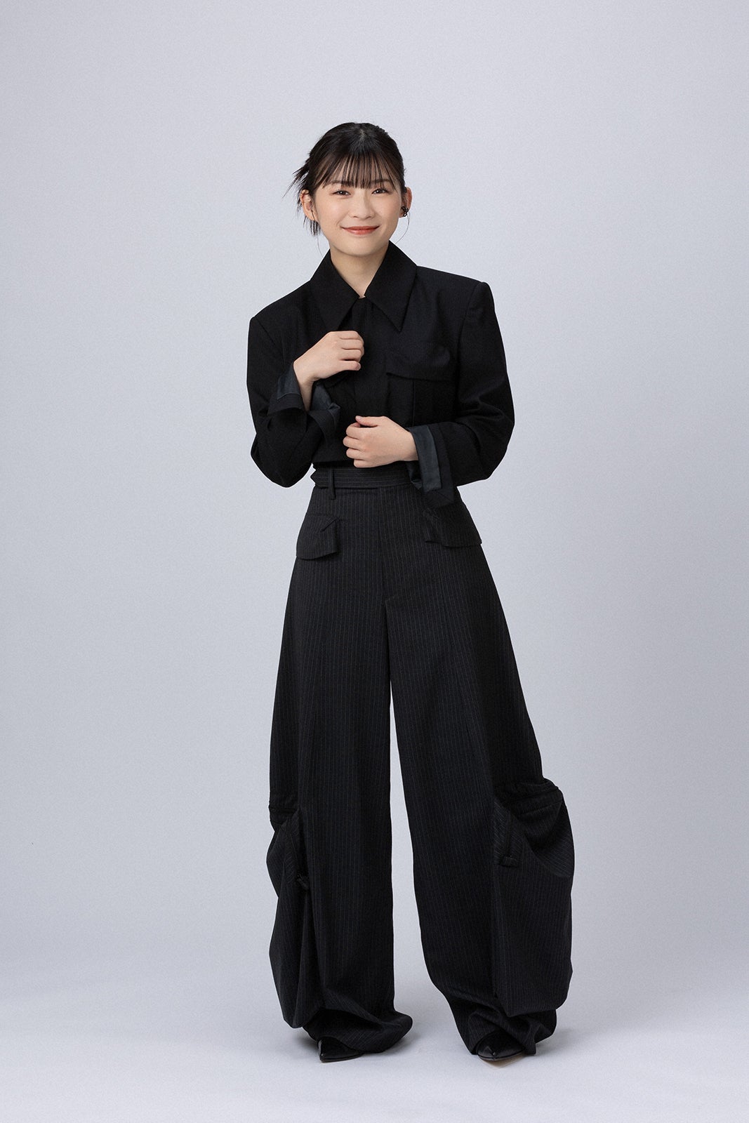 伊藤沙莉（C）NHK／スタイリスト：吉田あかね、ヘアメイク：岡澤愛子