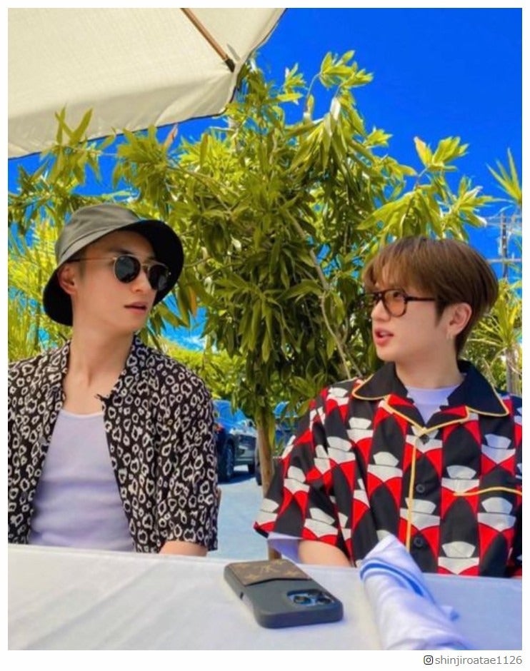 AAA與真司郎、NissyとのLA再会ショットが話題「かっこよすぎて泣いた」「久々のたかじろはずるい」