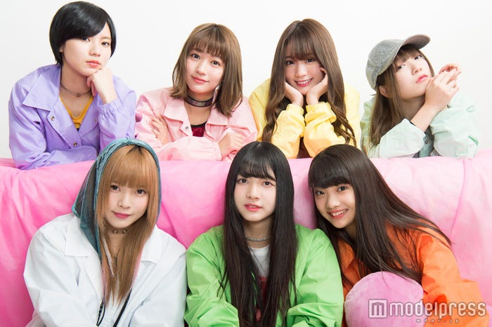 (前列左から)水無瀬ゆき、山口はのん、山下彩耶(後列左から)小林れい、荻野可鈴、志田友美、京佳 (C)モデルプレス