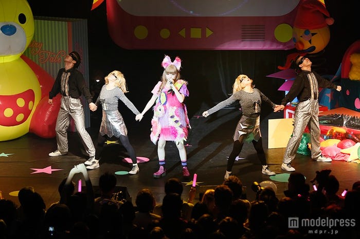 会場は割れんばかりの“きゃりーコール”/photo by aki ishii