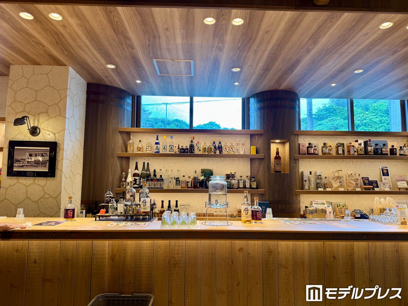 試飲コーナー（C）モデルプレス